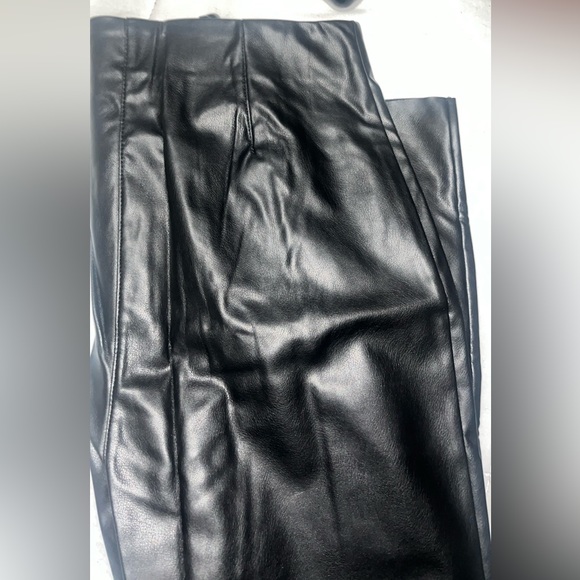 Faux Leather Pants Woman - Picture 2 of 4